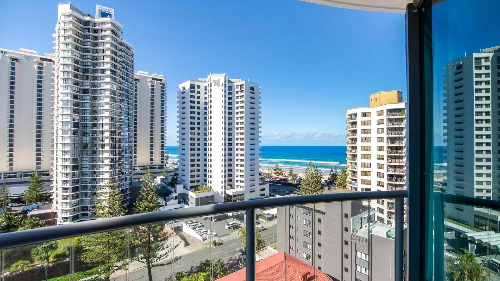 Two Bedroom Dual Key Resort Apartment At Legends Gold Coast