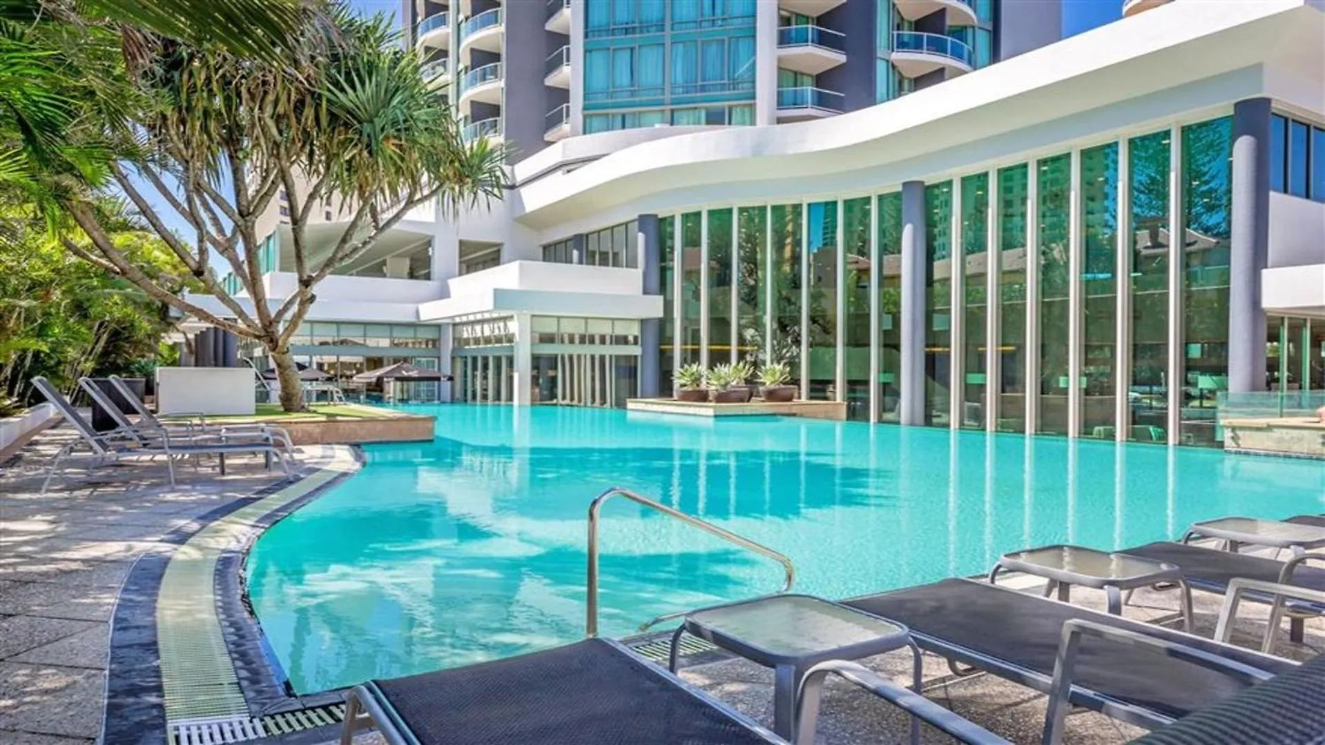 Two Bedroom Dual Key Resort Apartment At Legends Gold Coast