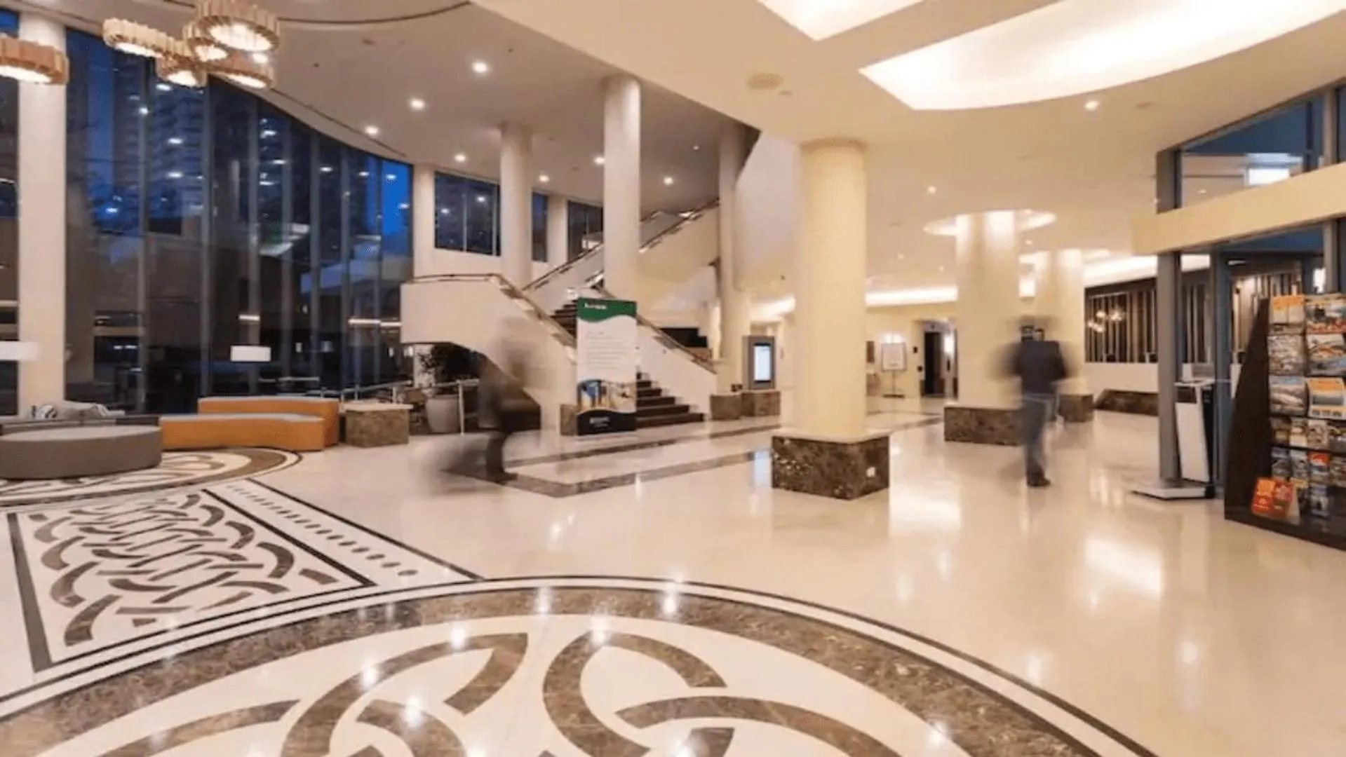 Two Bedroom Dual Key Resort Apartment At Legends Gold Coast