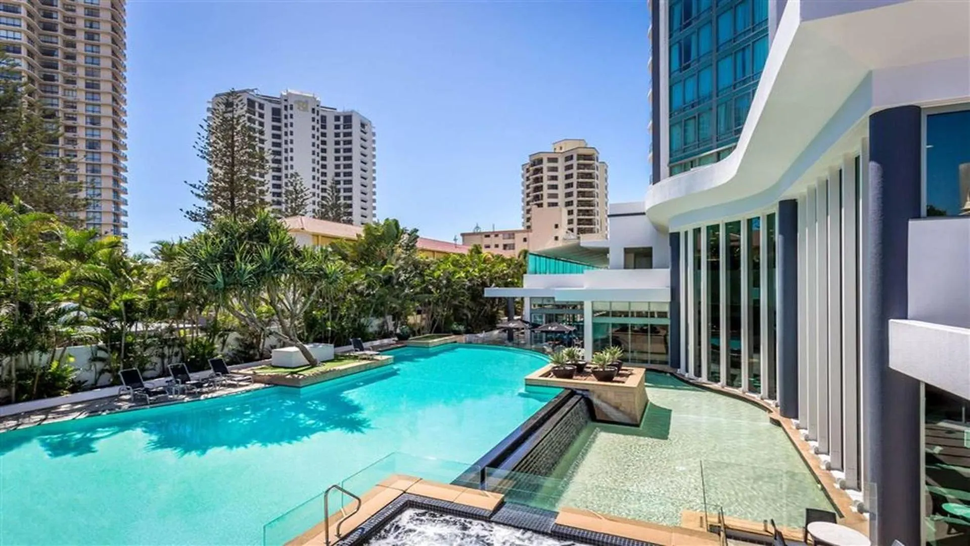 Two Bedroom Dual Key Resort Apartment At Legends Gold Coast Australia