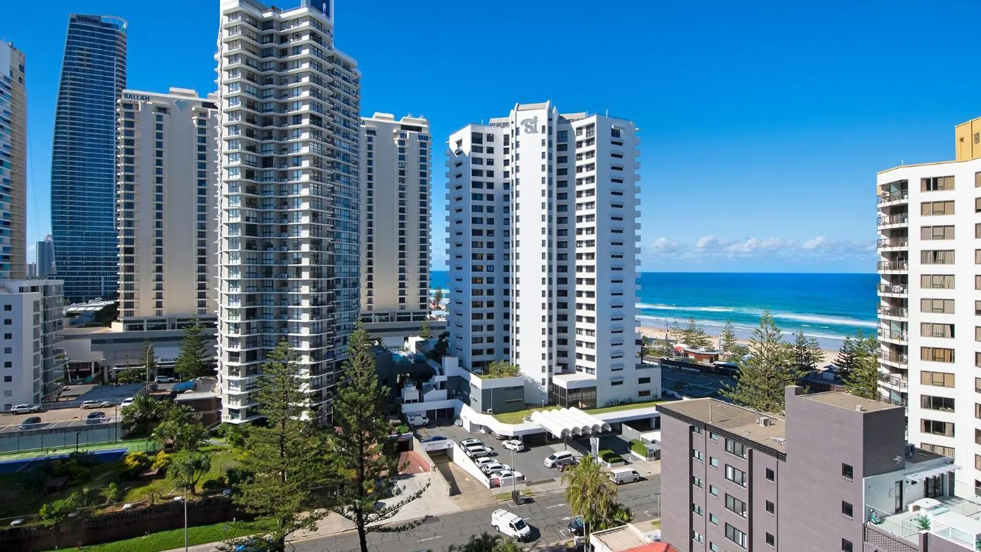 Two Bedroom Dual Key Resort Apartment At Legends Gold Coast